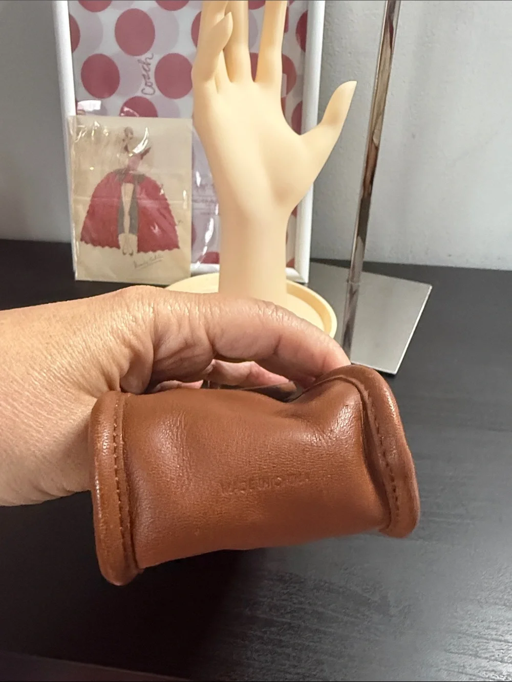 Coach Rare Vintage British Tan Turn-Lock Case